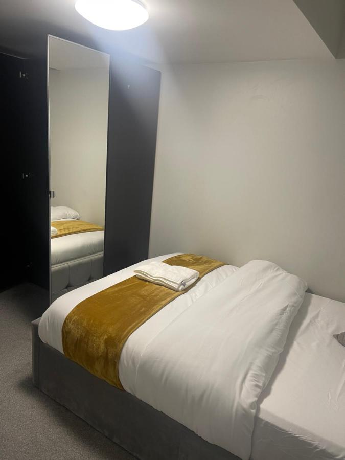 Beautiful En-Suite Bedroom Ipswich Kültér fotó