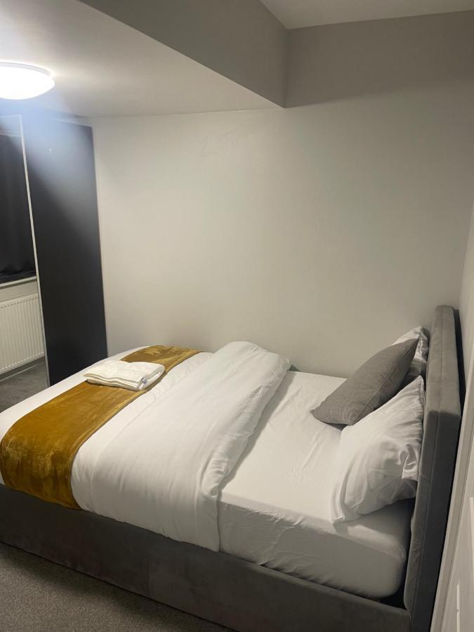 Beautiful En-Suite Bedroom Ipswich Kültér fotó
