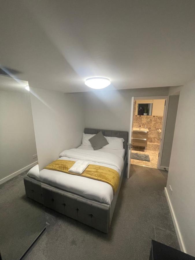 Beautiful En-Suite Bedroom Ipswich Kültér fotó