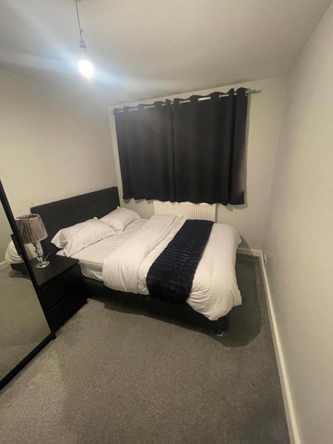 Beautiful En-Suite Bedroom Ipswich Kültér fotó
